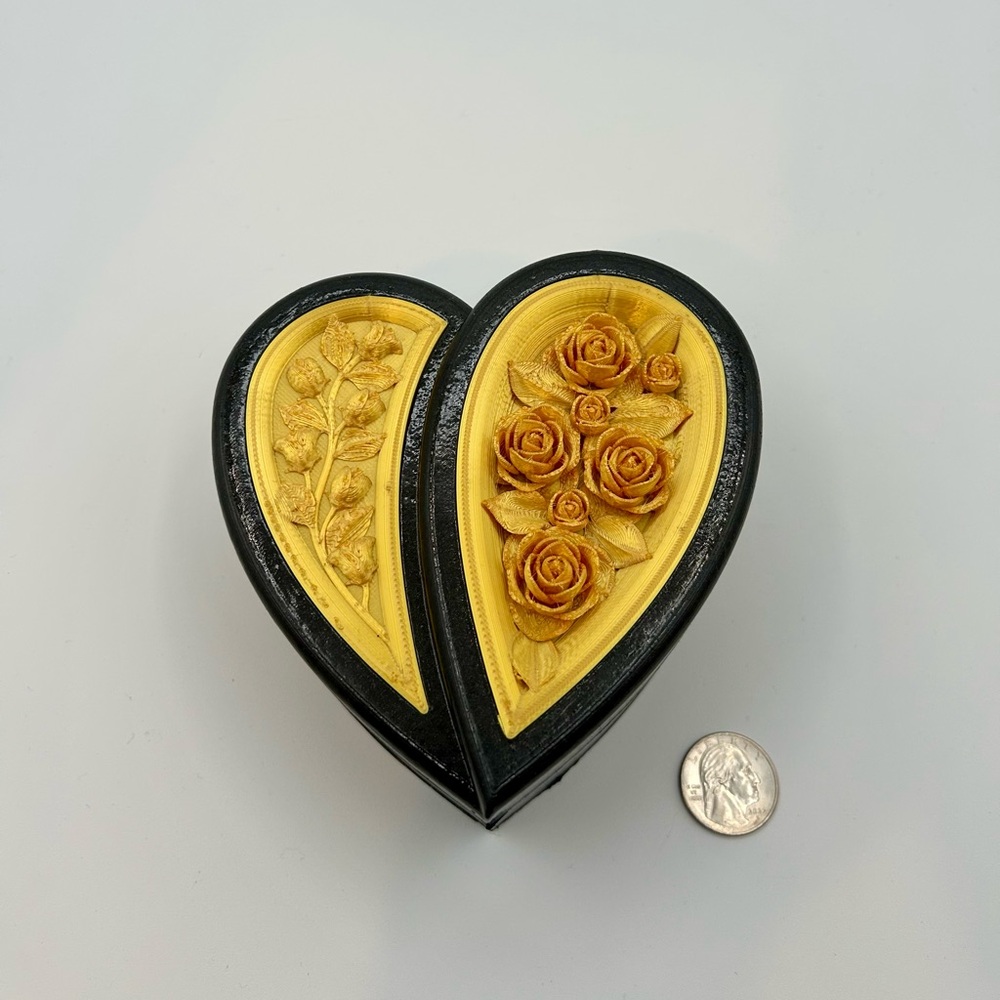 Large Heart Jewelry Box - Black and Gold. Can be customized to any color combo. - Picture 2 of 3